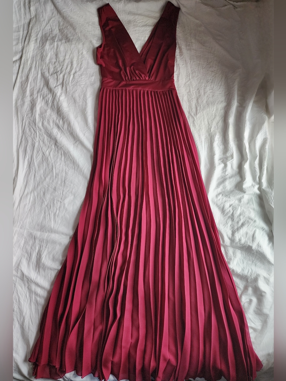 Elegant Burgundy Sleeveless Dress